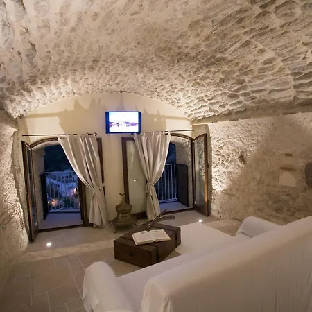 Il Marchese Del Grillo Tropea