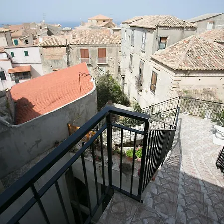 Il Marchese Del Grillo